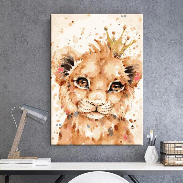 Malen Nach Zahlen Kunst Kleiner Löwe Mit Krone Auf Dem Kopf 2 Malen Nach Zahlen Kunst Kleiner Löwe Mit Krone Auf Dem Kopf - Image 2